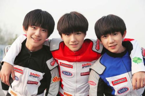 TFBOYS最新寫真亮相，青春活力的璀璨再現(xiàn)